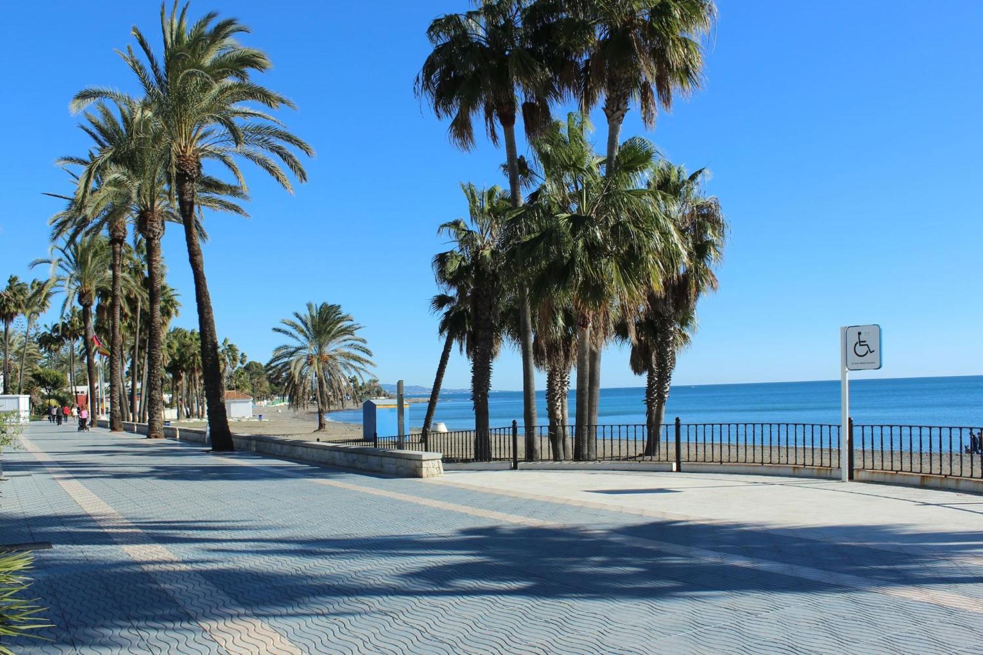 Modern 3 Bedroom In Puerto Banus Apartment