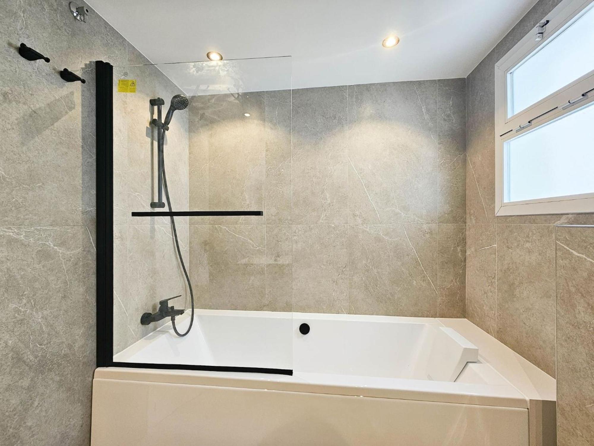Modern 3 Bedroom In Puerto Banus Marbella