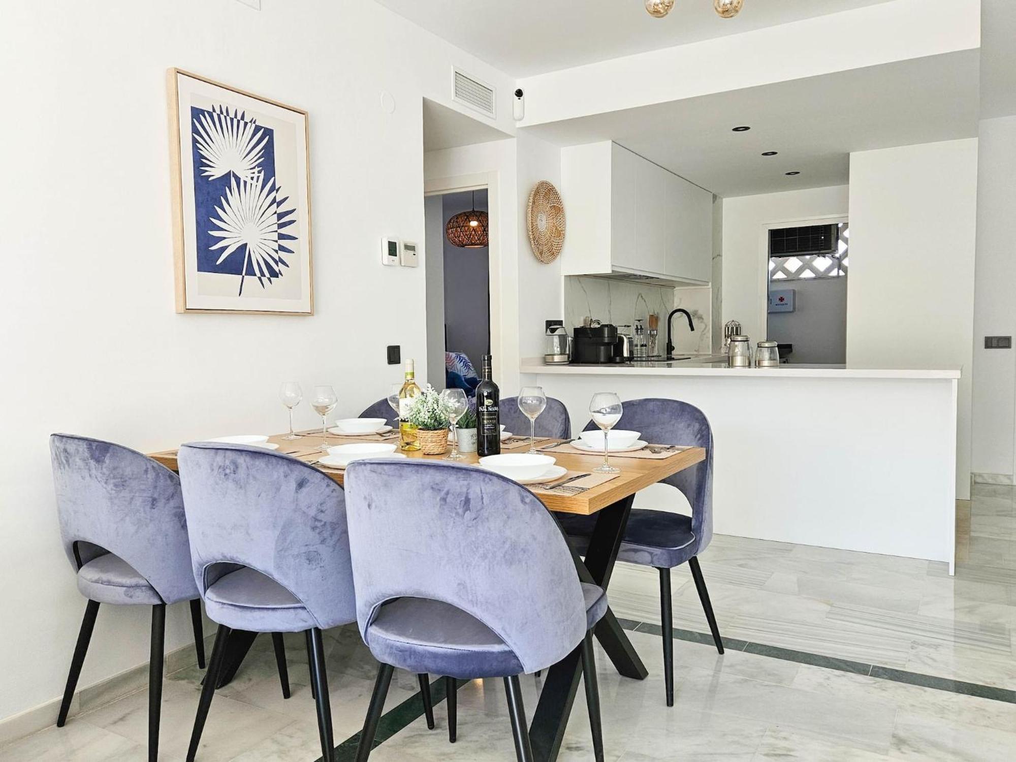 Modern 3 Bedroom In Puerto Banus Apartment Marbella